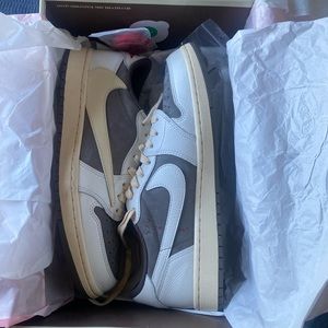 Travis Scott Reverse Mocha Jordan 1 Lows